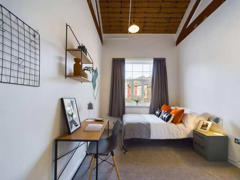 Student Houses Sheffield - Bills Included – 4-9Beds