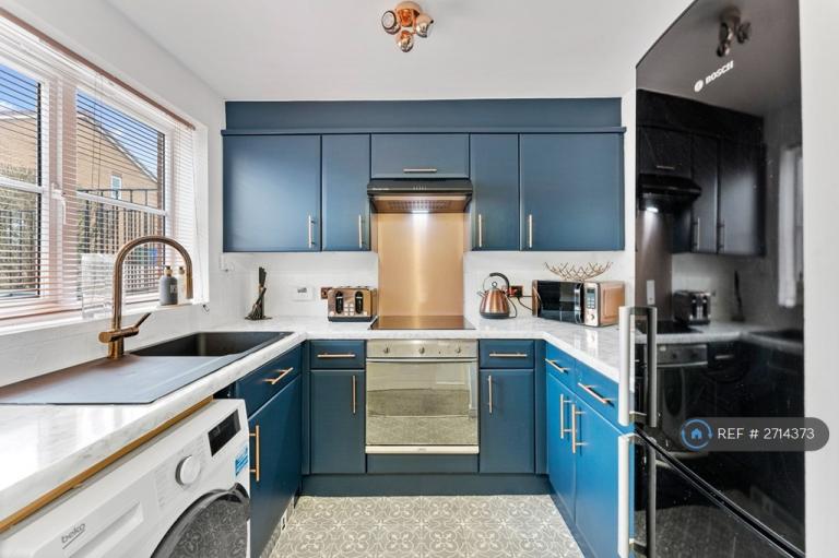 2 bedroom house in Greendale Drive, Radcliffe, M26 (2 bed) (#2714373)