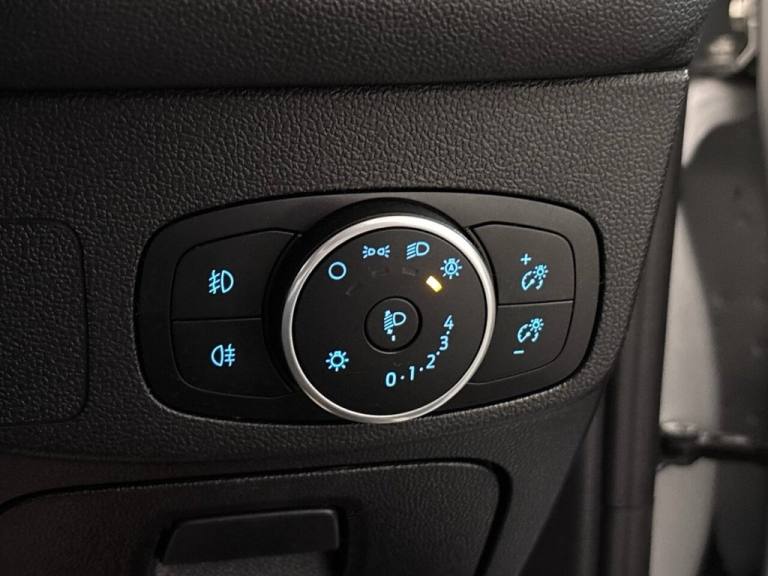 2019 19 FORD FOCUS 1.5 ECOBLUE ZETEC HATCHBACK 5DR DIESEL MANUAL EURO 6 (S/S) (1