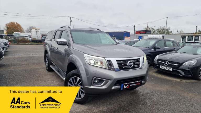 2017 Nissan Navara 2.3 dCi Tekna Auto 4WD Euro 6 4dr PICK UP Diesel Automatic