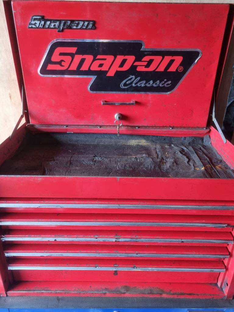 Snap on 26" tool box