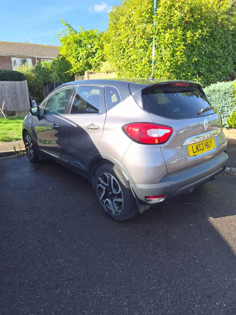Renault, CAPTUR, Hatchback, 2013, Manual, 898 (cc), 5 doors