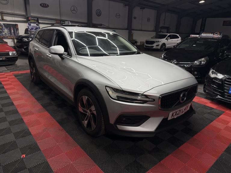 VOLVO V60 CROSS COUNTRY 2.0 Cross Country B4 AWD (197hp) Auto 2021