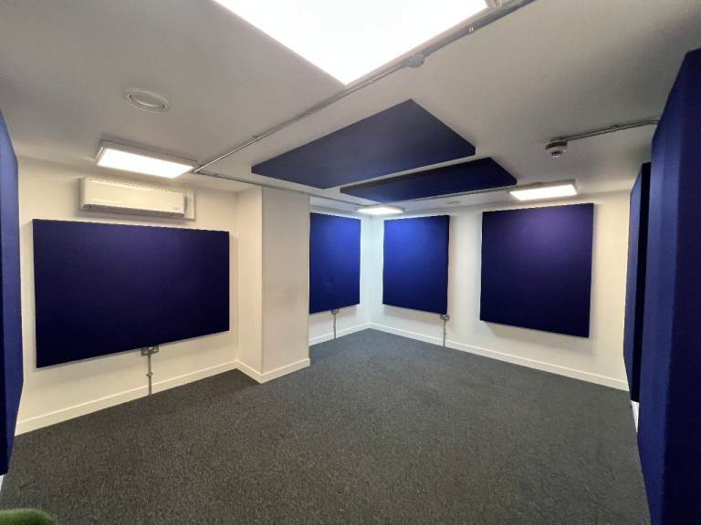 Music Studio to Rent 183 sq ft - Willesden 