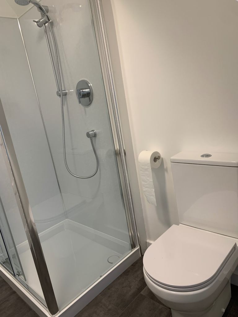 Springfield Road Unfurnished 2/3 Bed Semi detached house for Rent 