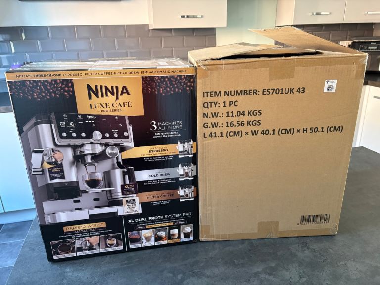 Ninja Luxe Cafe Pro Series ES701UK Coffee Machine with 1kg beans and additional accessories included