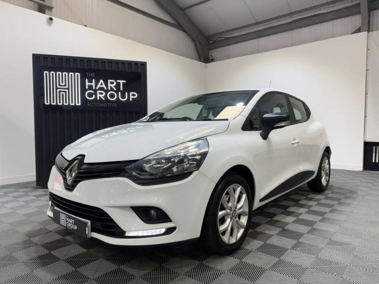 2017 Renault Clio 1.2 16V Play Hatchback 5dr Petrol Manual Euro 6 (75 ps) Hatchback Petrol Manual