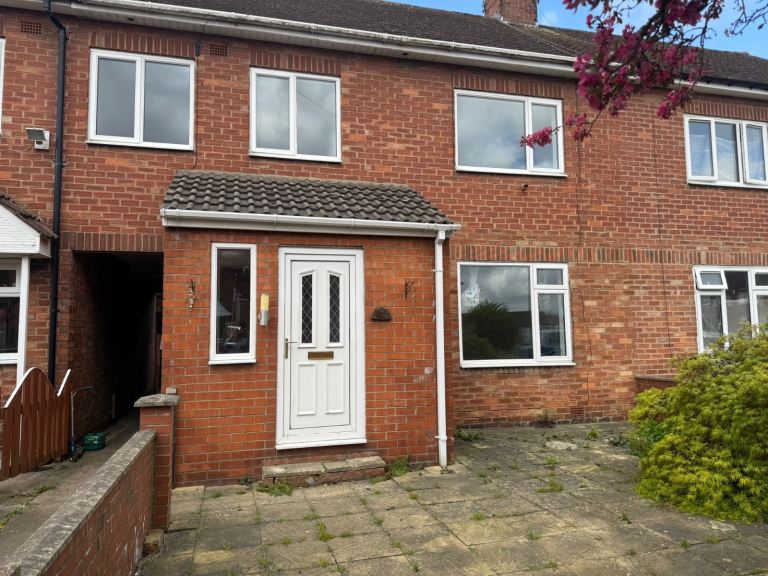 Three Bedroom Mid Terrace Property To Let in Crook, County Durham