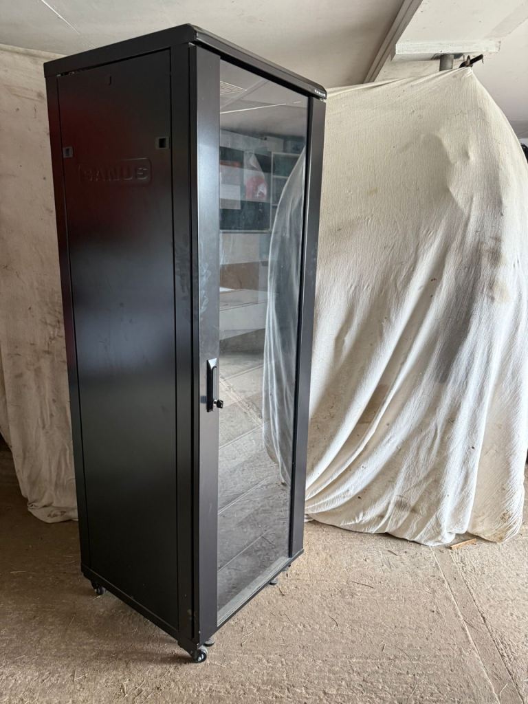 Sanus Server Rack Cabinet with Glass Door – Black, Good Condition