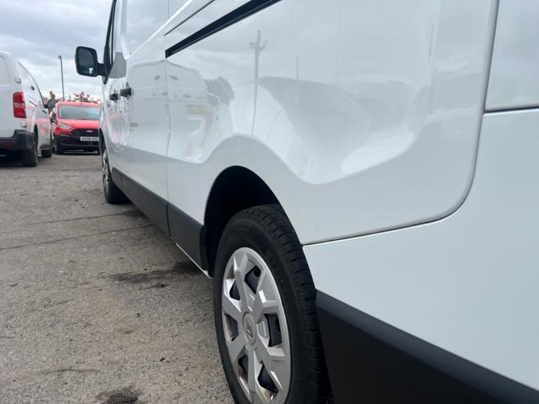 2022 Renault Trafic LL30 Blue dCi 130 Business+ Van PANEL VAN Diesel Manual