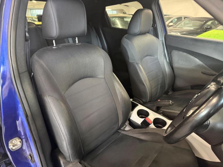 2017 Nissan Juke 1.6 N-Connecta XTRON Euro 6 5dr HATCHBACK Petrol Automatic