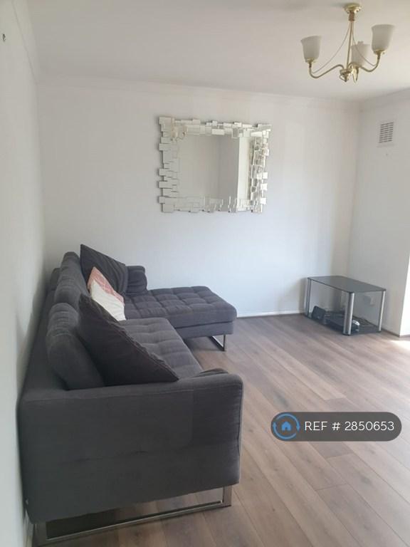 2 bedroom flat in St. Alphonsus Road, London, SW4 (2 bed) (#2850653)