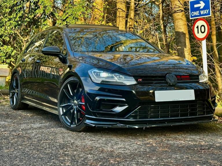 VOLKSWAGEN GOLF 2.0 TSI R STAGE1PANROOFPRETORIASREARCAMERAEXTENSIVEHISTORYLOWLIN