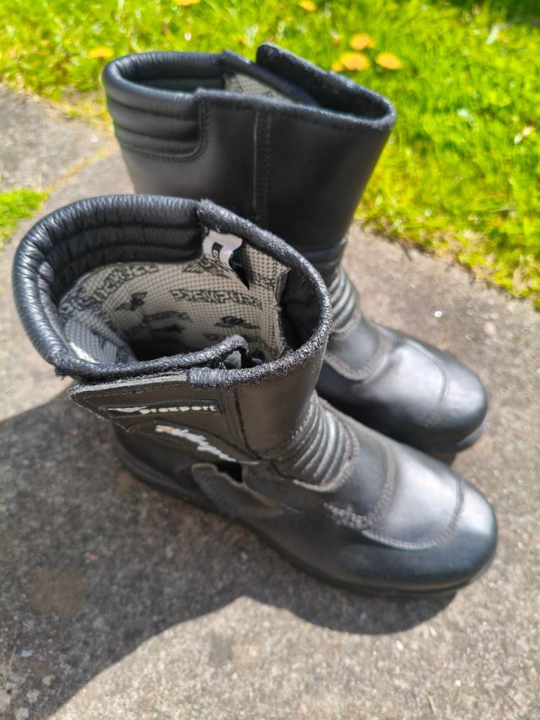 Motorcycle boots, jacket, trousers