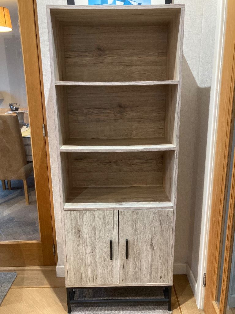 Light Wood Effect Bookshelf / Storage Unit