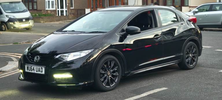 Honda Civic 2015 1.6d black edition like new