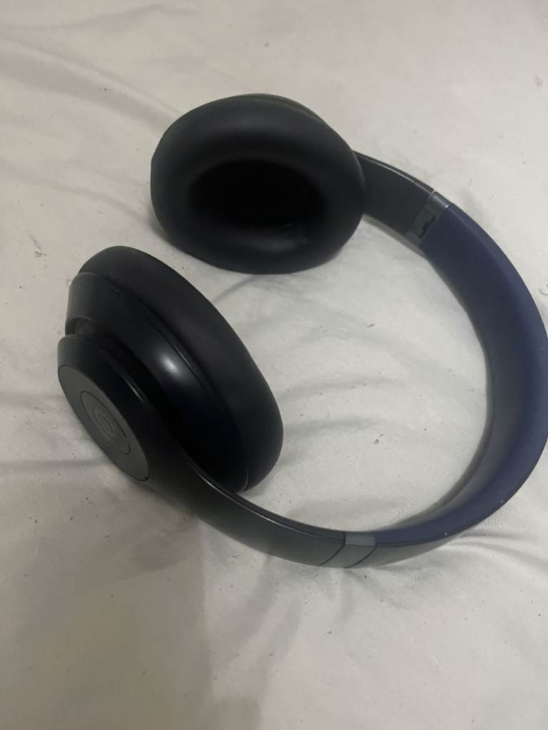 Beats Studio pro headphones with case and accs