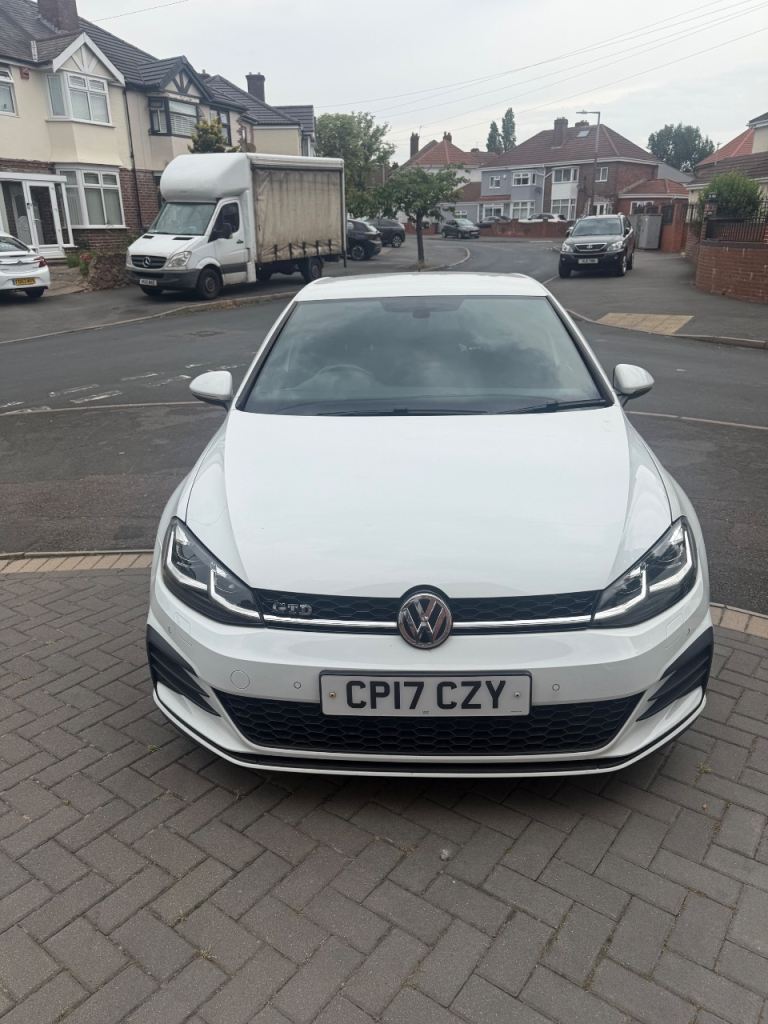 Volkswagen, GOLF, Hatchback, 2017, Semi-Auto, 1968 (cc), 5 doors