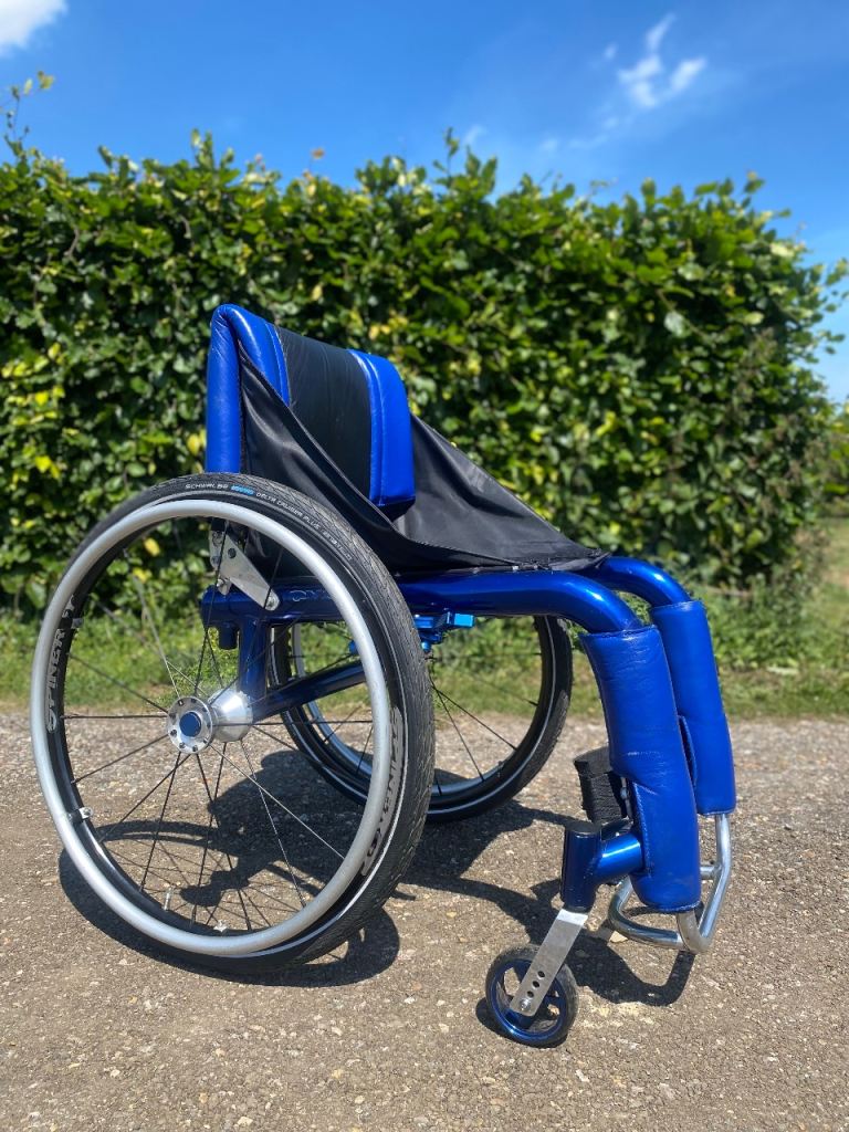 Cyclone xlr8 lightweight wheelchair 