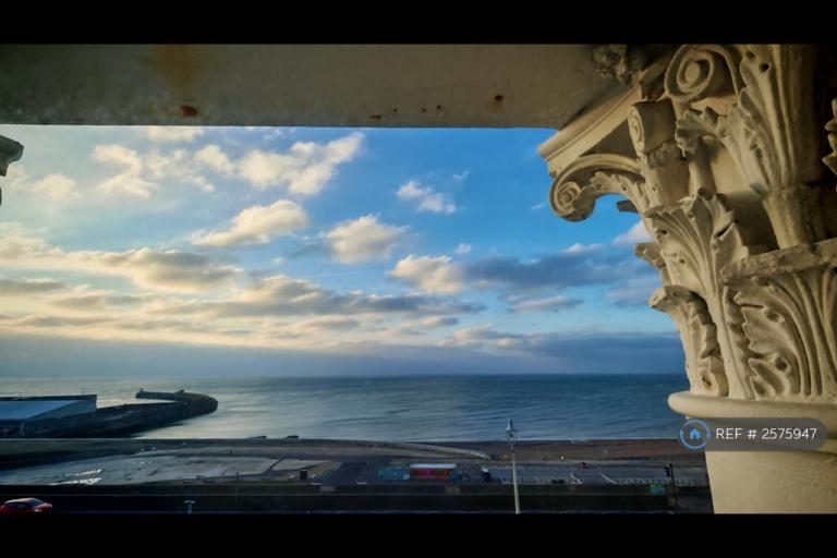 2 bedroom flat in Arundel Terrace, Brighton, BN2 (2 bed) (#2575947)