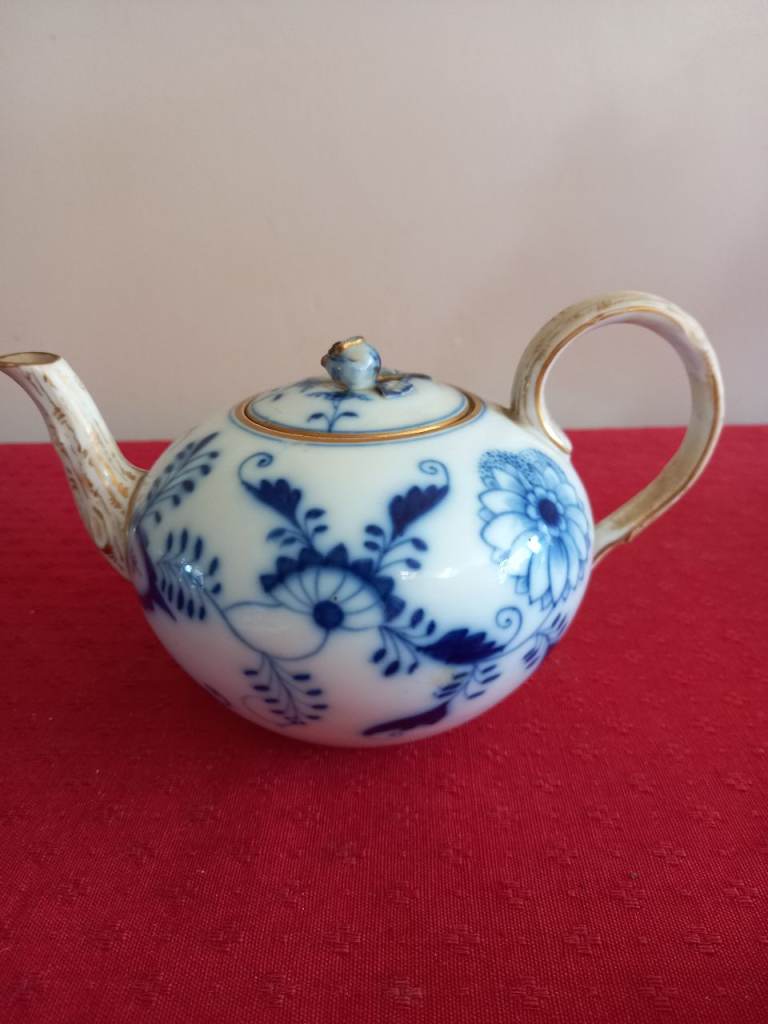 Meissen Tea Set for 2