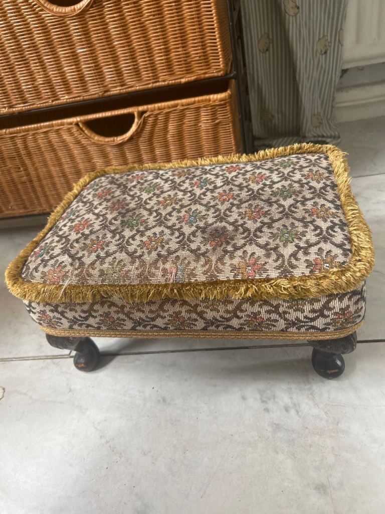 Vintage Footstool with Fringed Trim – Good Condition