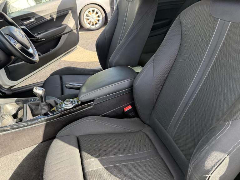 BMW 3 SERIES 2.0 320d Exclusive Edition 2011