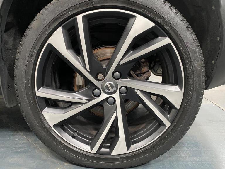 2018 Volvo XC40 2.0 D4 R-Design Pro Auto AWD Euro 6 (s/s) 5dr ESTATE Diesel Automatic