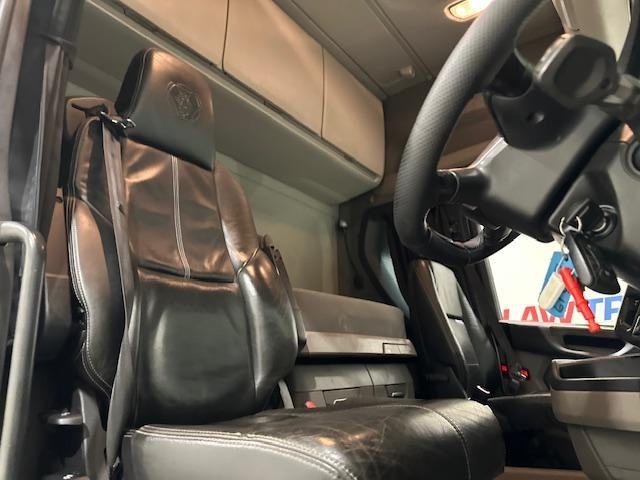 Scania R500 Highline 6x2 Rear Lift Tractor Unit