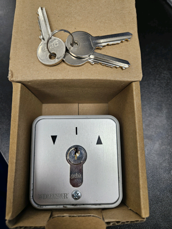 Defender Security 3 position key switch SR10402