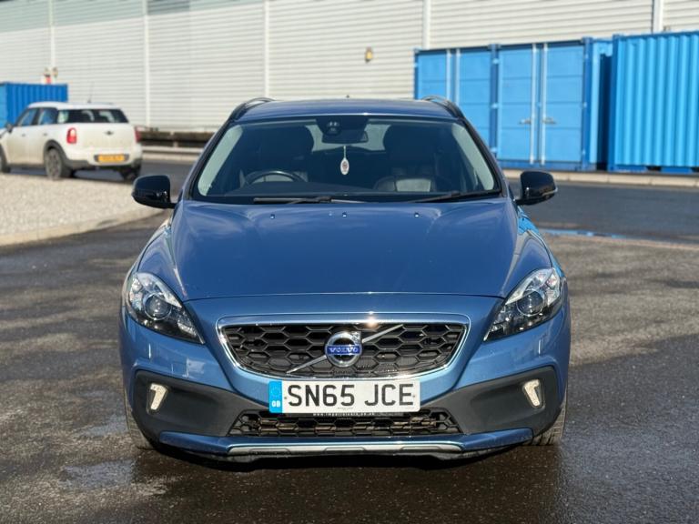 2015 Volvo V40 D2 [120] Cross Country Lux 5dr HATCHBACK Diesel Manual