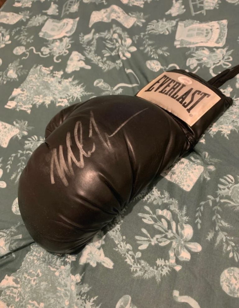 Authenticated signed Mike Tyson Boxing glove