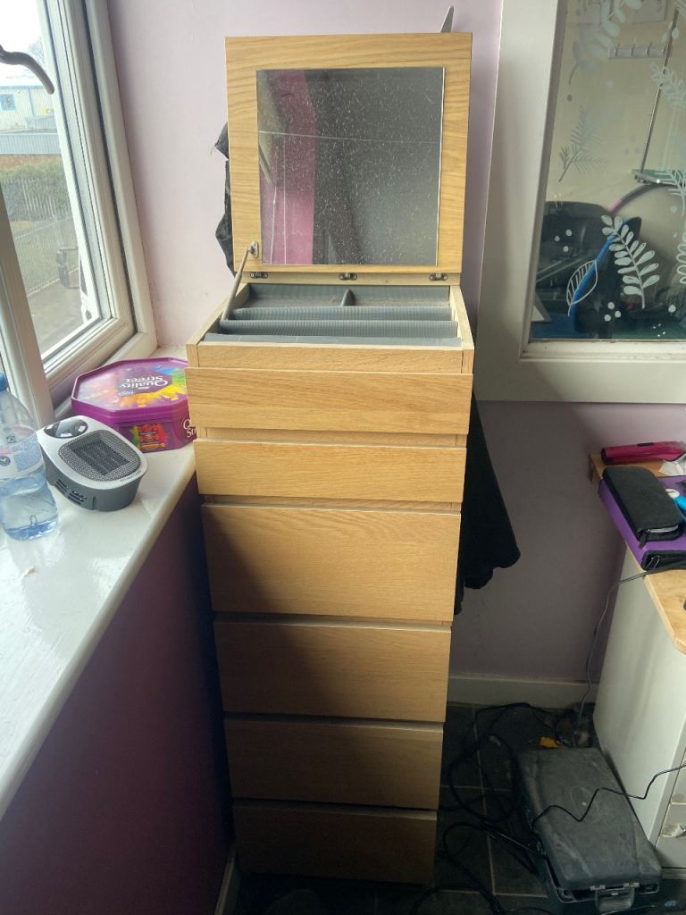 Grooming business closing down