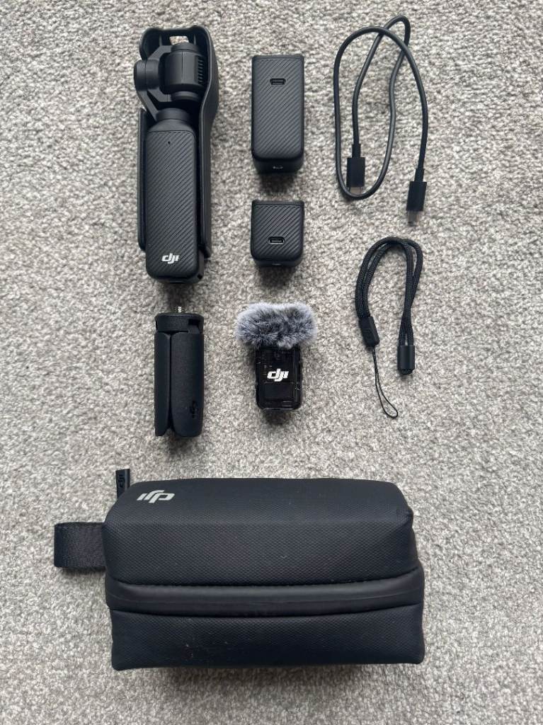 DJI Osmo Pocket 3 creator combo, Very Good Condition.