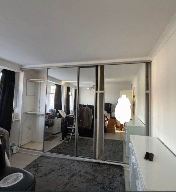 4×Sliding mirror doors for fitted wardrobes