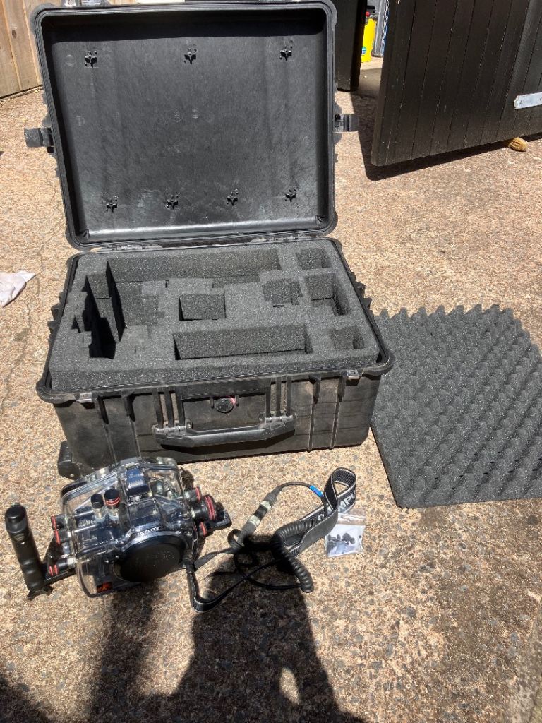 Peli 1610 camera case + accessories