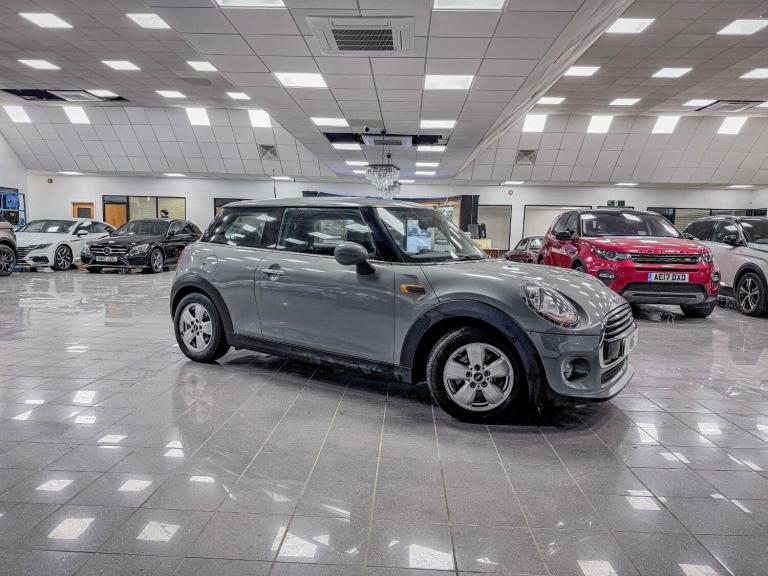 2018 MINI Hatch 1.5 Cooper Hatchback 3dr Petrol Manual Euro 6 (s/s) (136 ps) HATCHBACK Petrol Manual