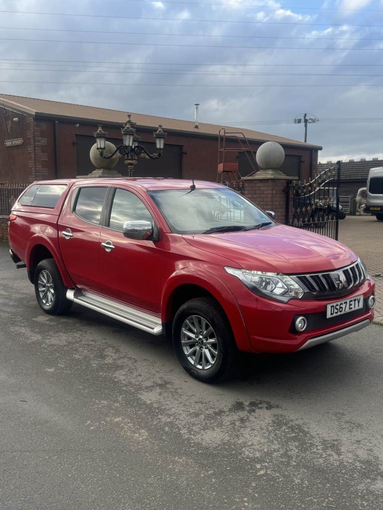 2017 Mitsubishi L200 Double Cab DI-D 178 Barbarian 4WD Auto PICK UP DIESEL Automatic