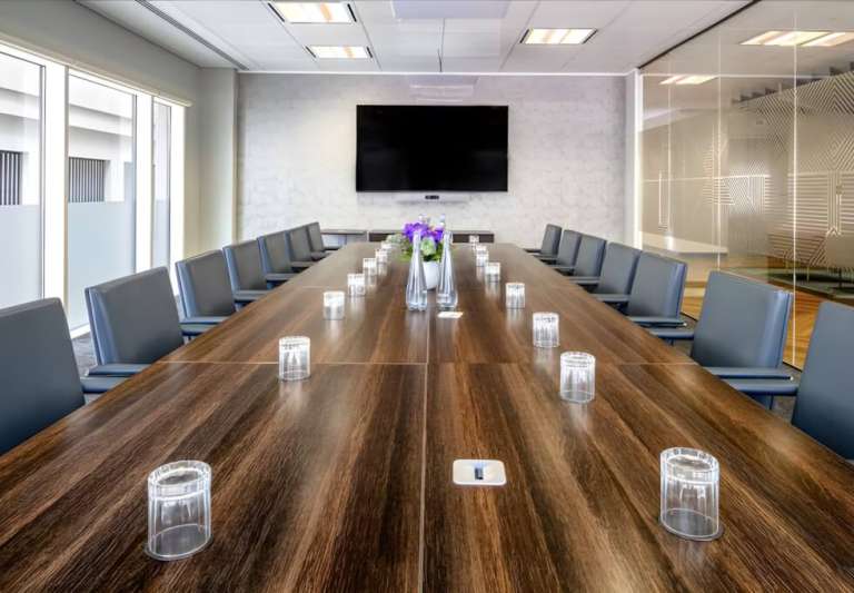 Monument Serviced Units - Sizes From 3 to 50 Person Offices in EC3V