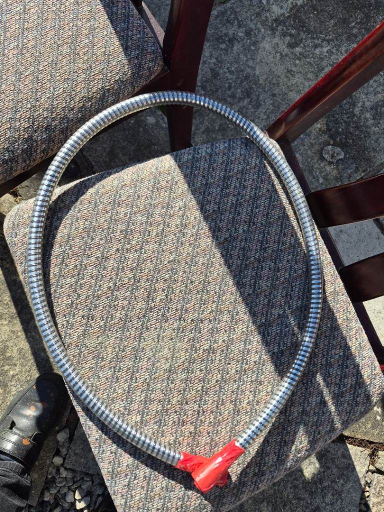 Flexible shower hose 