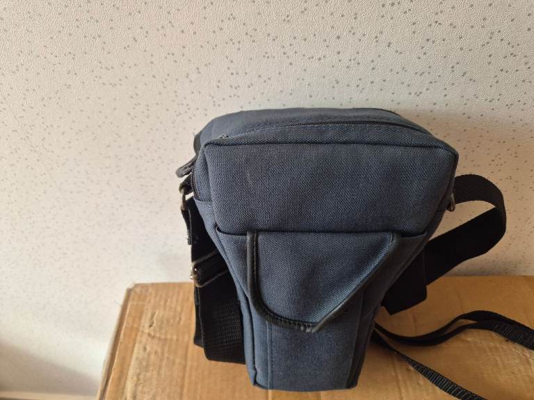 Handy Dark Blue Fabric Camera Bag – Good Condition