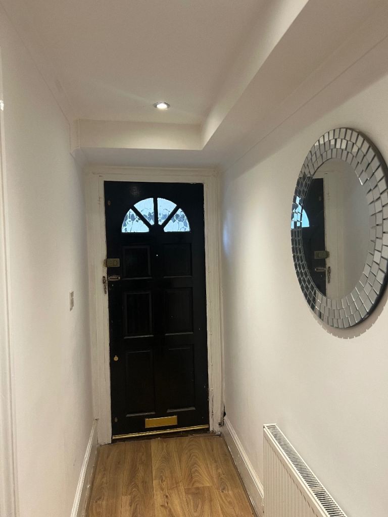 GRAVESEND TOWN CENTRE*DOUBLE ROOM*GOOD CONDITION*