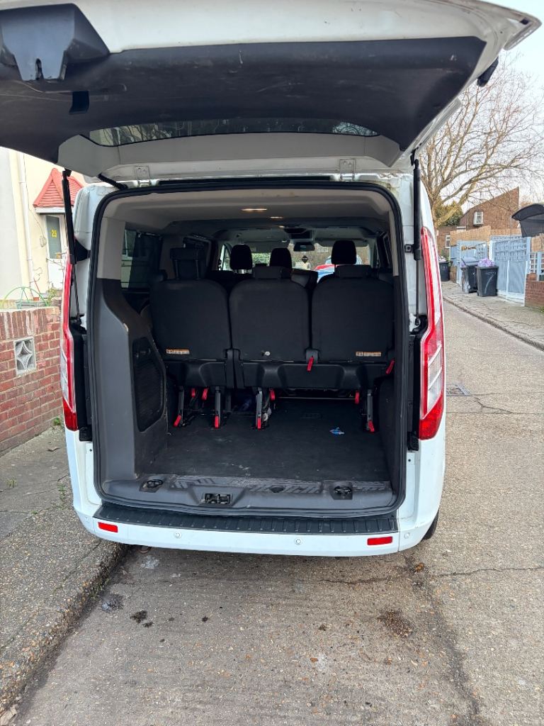 Ford, TOURNEO CUSTOM, MPV, 2017, Manual, 1996 (cc), 5 doors