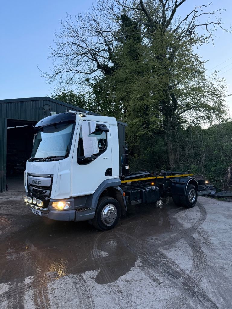 DAF lf45 hookloader 12ton