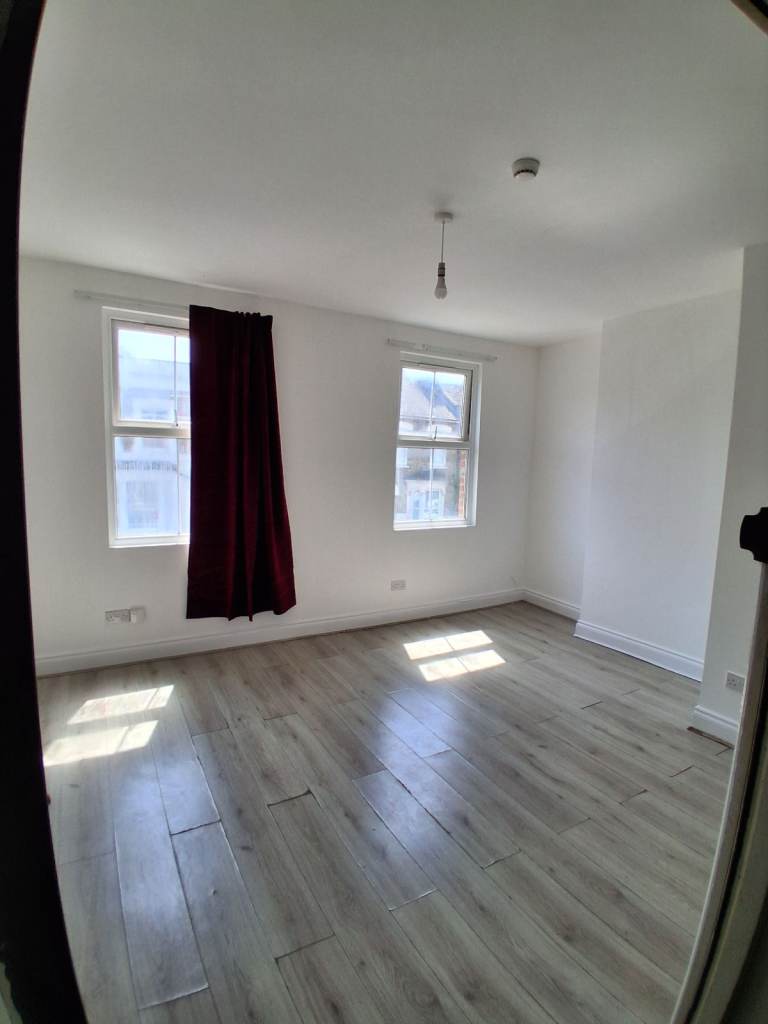 Lovely studio in Greenford!