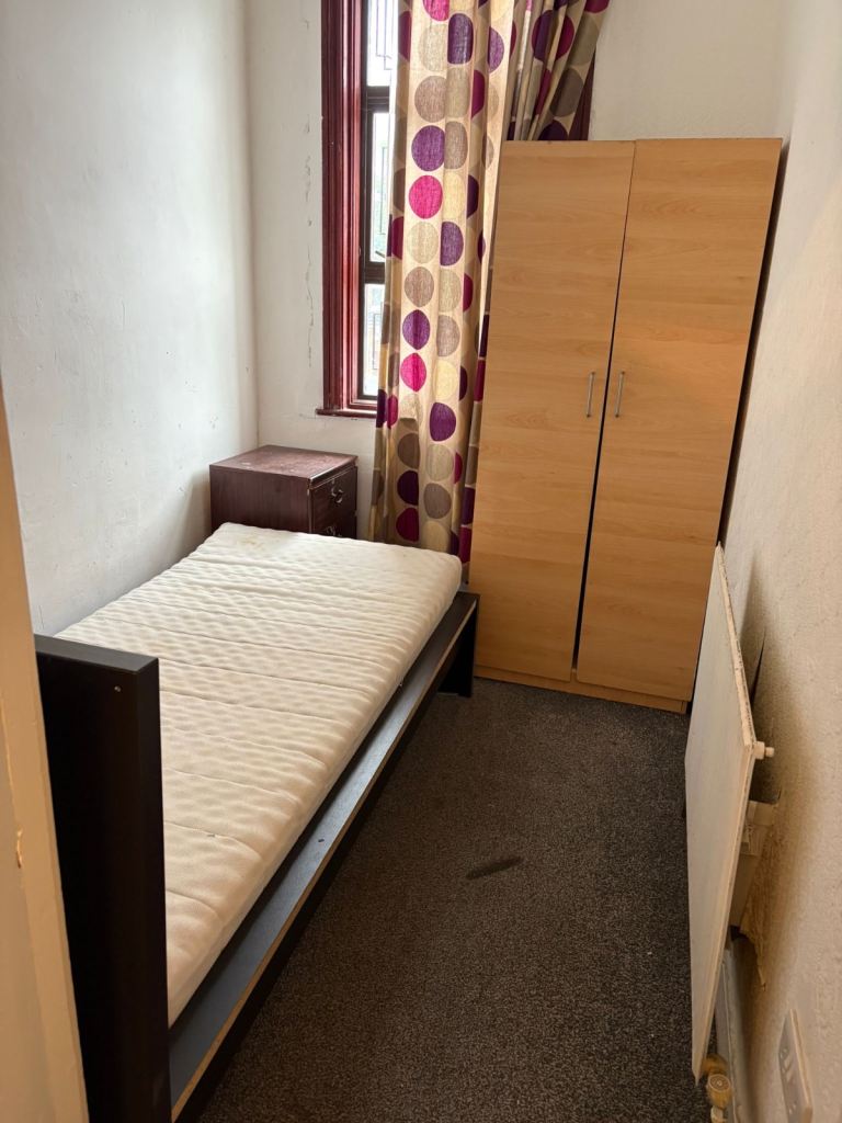 Single room for rent 