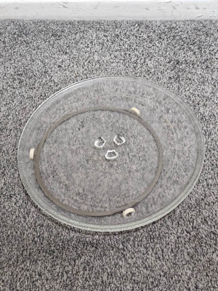 Microwave glass plate with turntable ring 