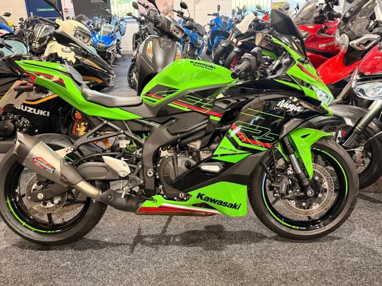 2024 Kawasaki Ninja ZX 4rr