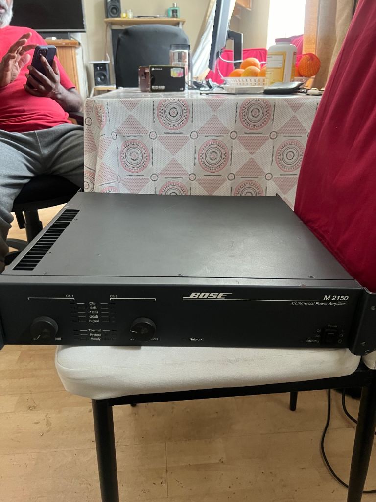 Bose M2150 Commercial Power Amplifier 300W - Good Condition