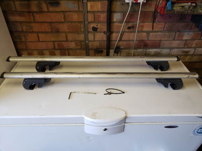 VEHICLE ALLOY ROOF BARS